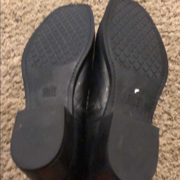 FRYE Hannah Engineer Short Leather Boot - Picture 7 of 7